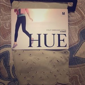 Hue eyelet leggings medium